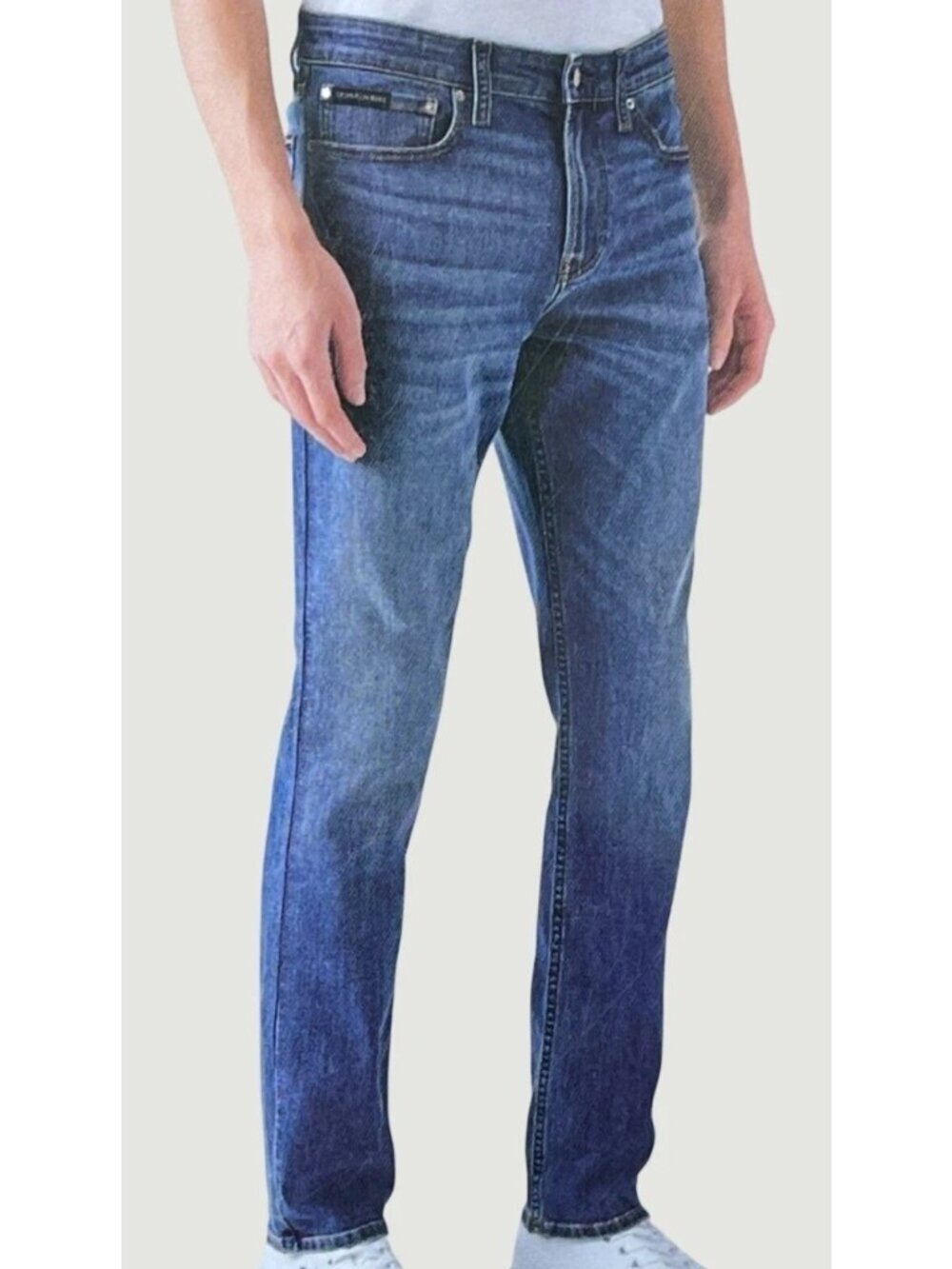 NWT Calvin Klein Men's W40 L32 Straight Jeans Blue Medium wash